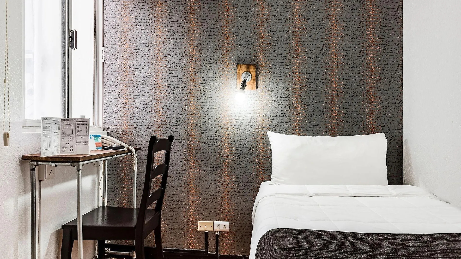 ***  Hi Hotel Impala Querétaro México